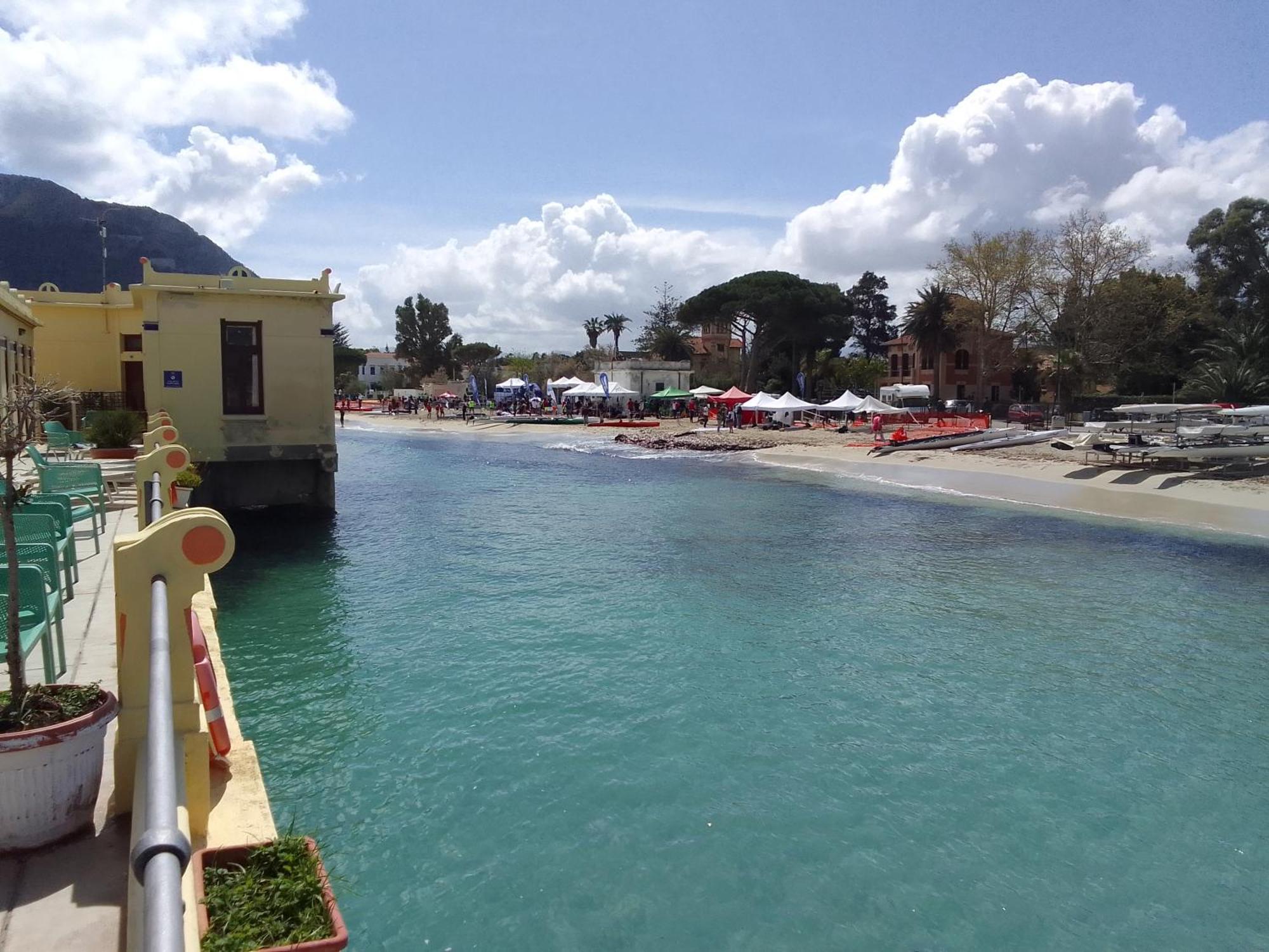 La Casetta Di Rosario Mondello Palermo Eksteriør billede